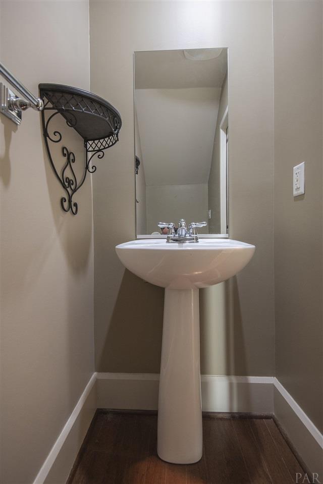 527 North Spring Street, Unit 5 Pensacola, FL 32501 - Photo 17 of 50