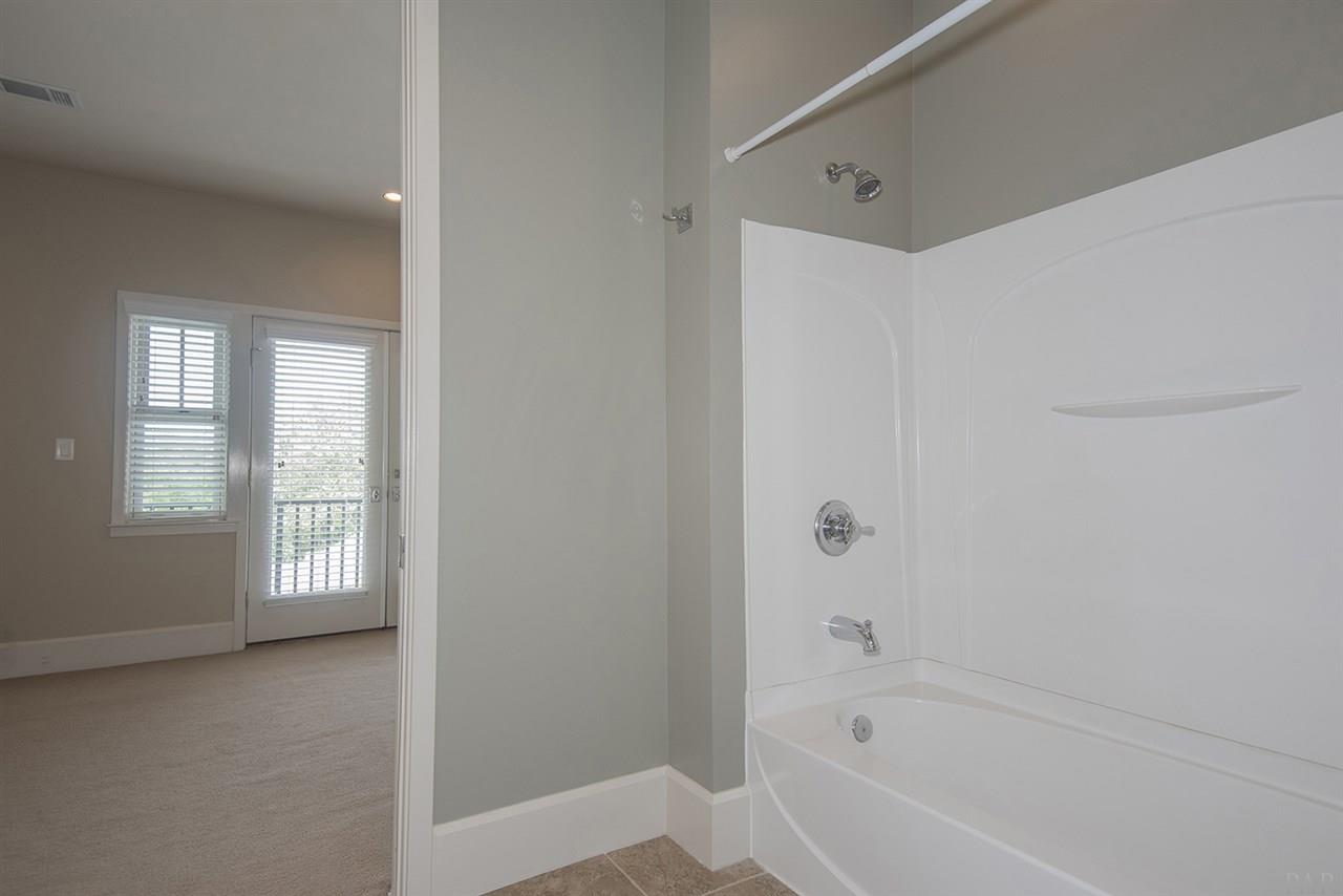 527 North Spring Street, Unit 5 Pensacola, FL 32501 - Photo 33 of 50