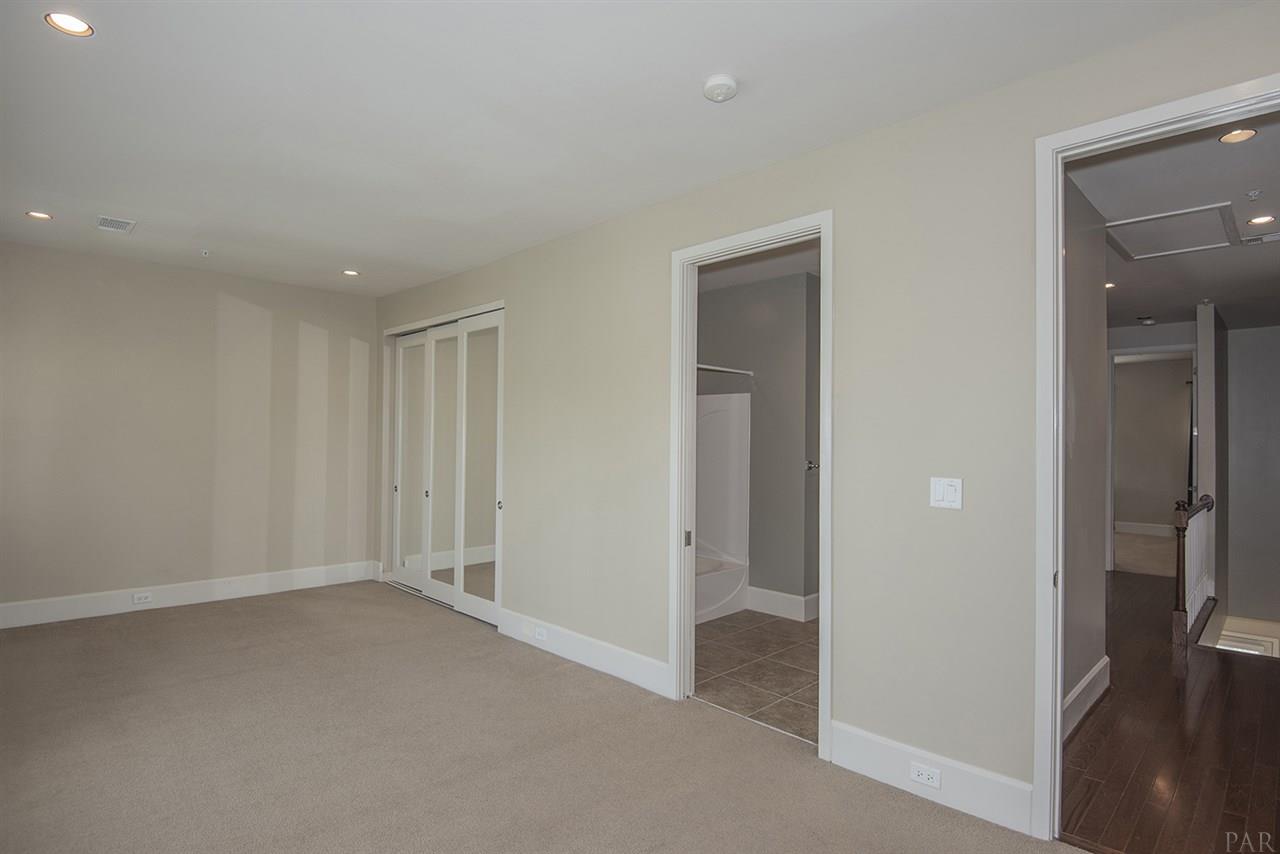 527 North Spring Street, Unit 5 Pensacola, FL 32501 - Photo 35 of 50