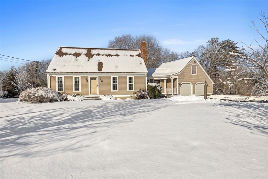 5 Sandy Lane Assonet, MA 02702 - Photo 1 of 34 a front view of a house with a yard