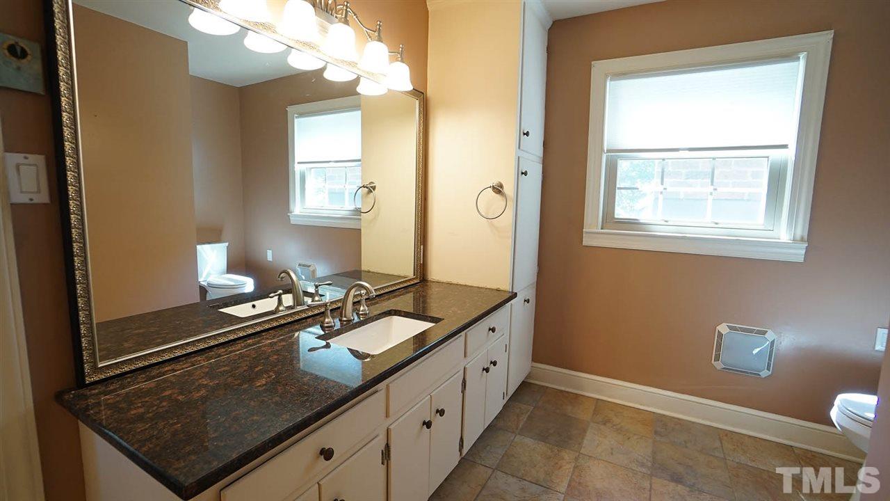 1421 Lynn Road Raleigh, NC 27612 - Photo 17 of 30