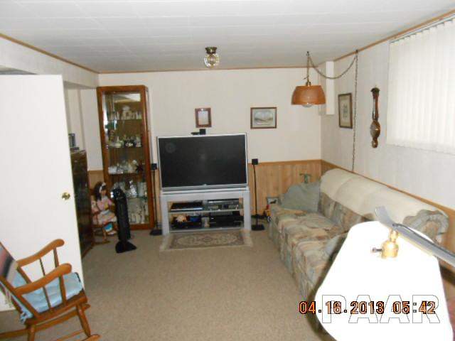 6338 North Randwick Road Peoria, IL 61615 - Photo 8 of 15 Gallery Image 8