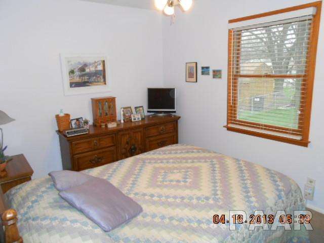 6338 North Randwick Road Peoria, IL 61615 - Photo 10 of 15 Gallery Image 10