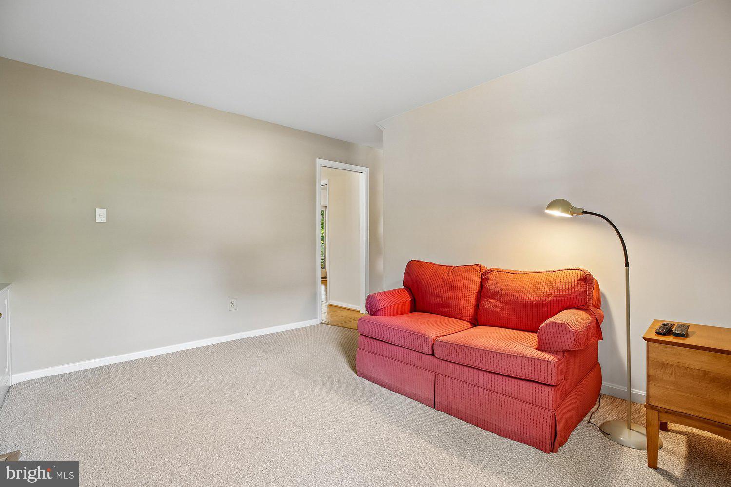 1525 Arbor View Road Silver Spring, MD 20902 - Photo 25 of 77 Family Room