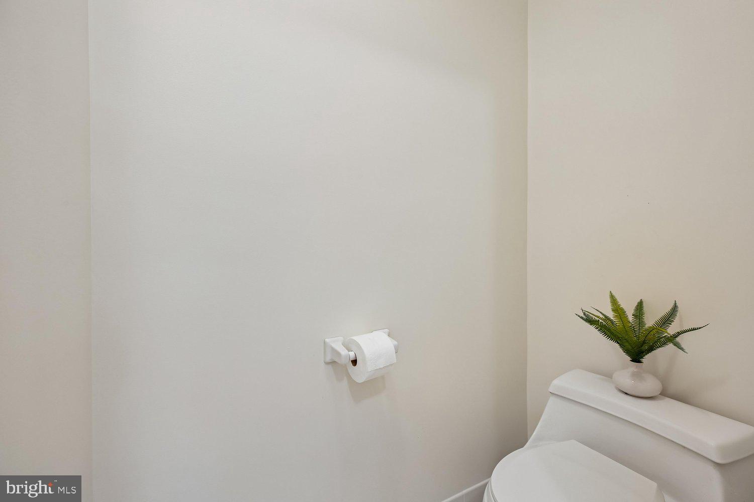 1525 Arbor View Road Silver Spring, MD 20902 - Photo 43 of 77 Water Closet