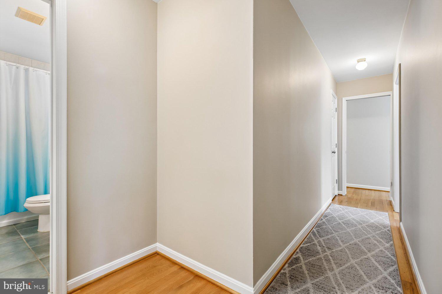 1525 Arbor View Road Silver Spring, MD 20902 - Photo 55 of 77 Hall