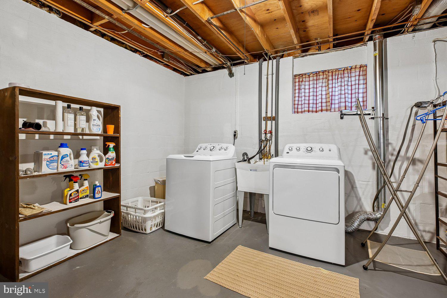 1525 Arbor View Road Silver Spring, MD 20902 - Photo 60 of 77 Laundry