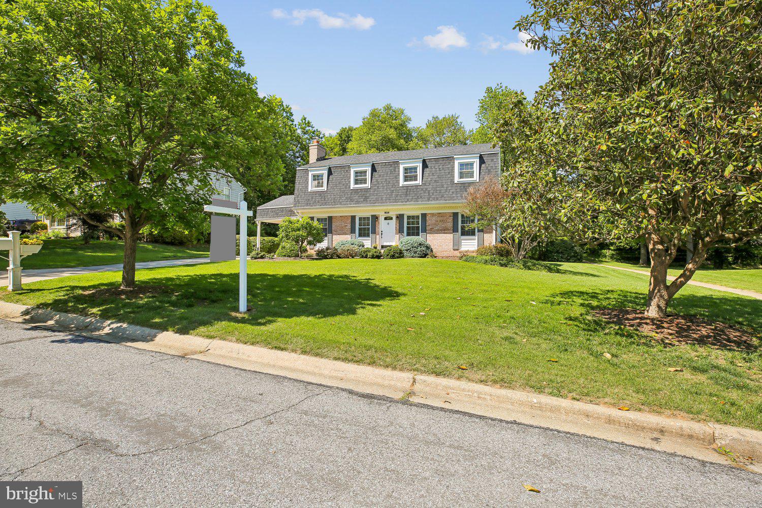 1525 Arbor View Road Silver Spring, MD 20902 - Photo 68 of 77 Front Elevation
