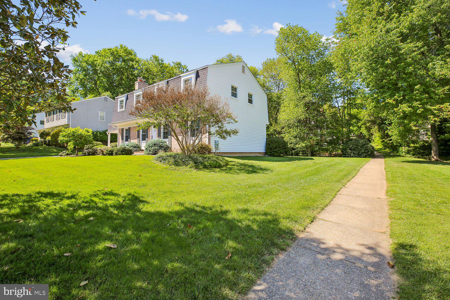 1525 Arbor View Road Silver Spring, MD 20902 - Photo 71 of 77 Side Elevation