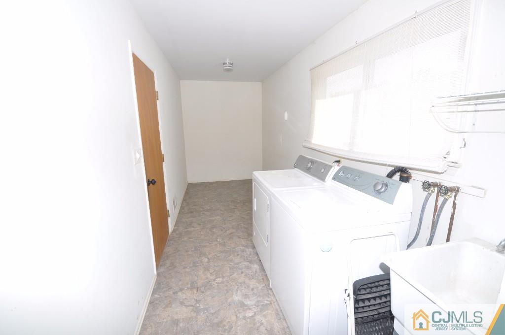 17 La Valencia Road Old Bridge, NJ 08857 - Photo 11 of 23 Gallery Image 11