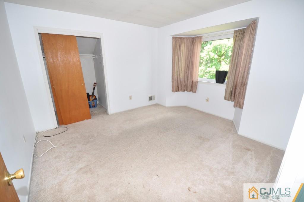 17 La Valencia Road Old Bridge, NJ 08857 - Photo 13 of 23 Gallery Image 13