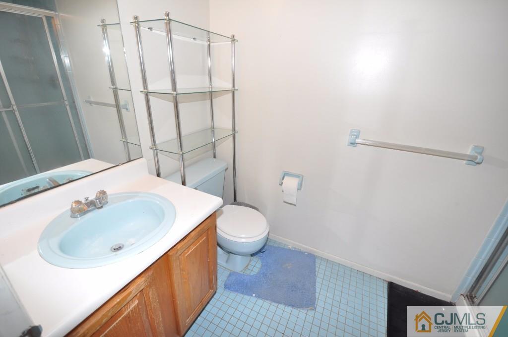 17 La Valencia Road Old Bridge, NJ 08857 - Photo 17 of 23 Gallery Image 17