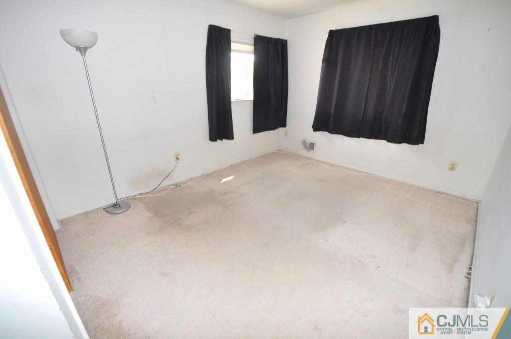 17 La Valencia Road Old Bridge, NJ 08857 - Photo 20 of 23 Gallery Image 20