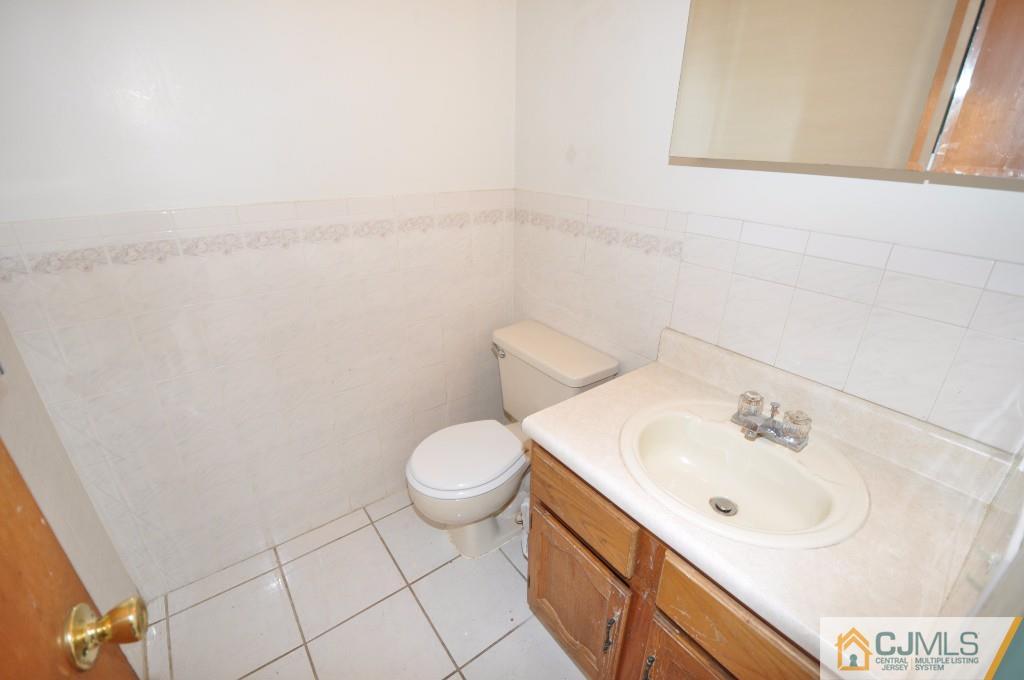 17 La Valencia Road Old Bridge, NJ 08857 - Photo 21 of 23 Gallery Image 21