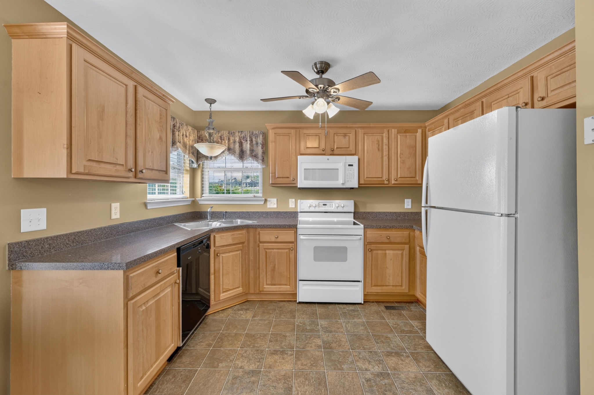 438 Buffalo Ridge Gallatin, TN 37066 - Photo 12 of 40 Gallery Image 12