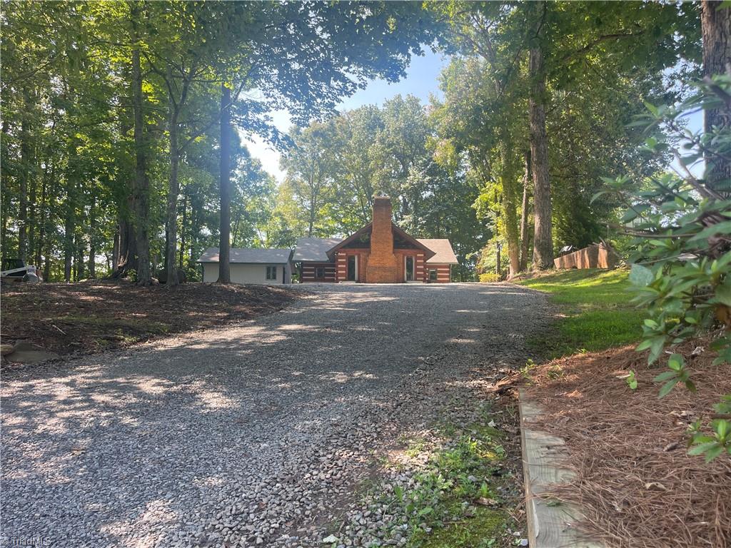4830 Balsom Road Pfafftown, NC 27040 - Photo 2 of 48 Gallery Image 2