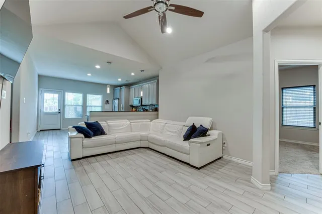 $2,300 | 112 Ryburn Street, Waxahachie, TX 75165