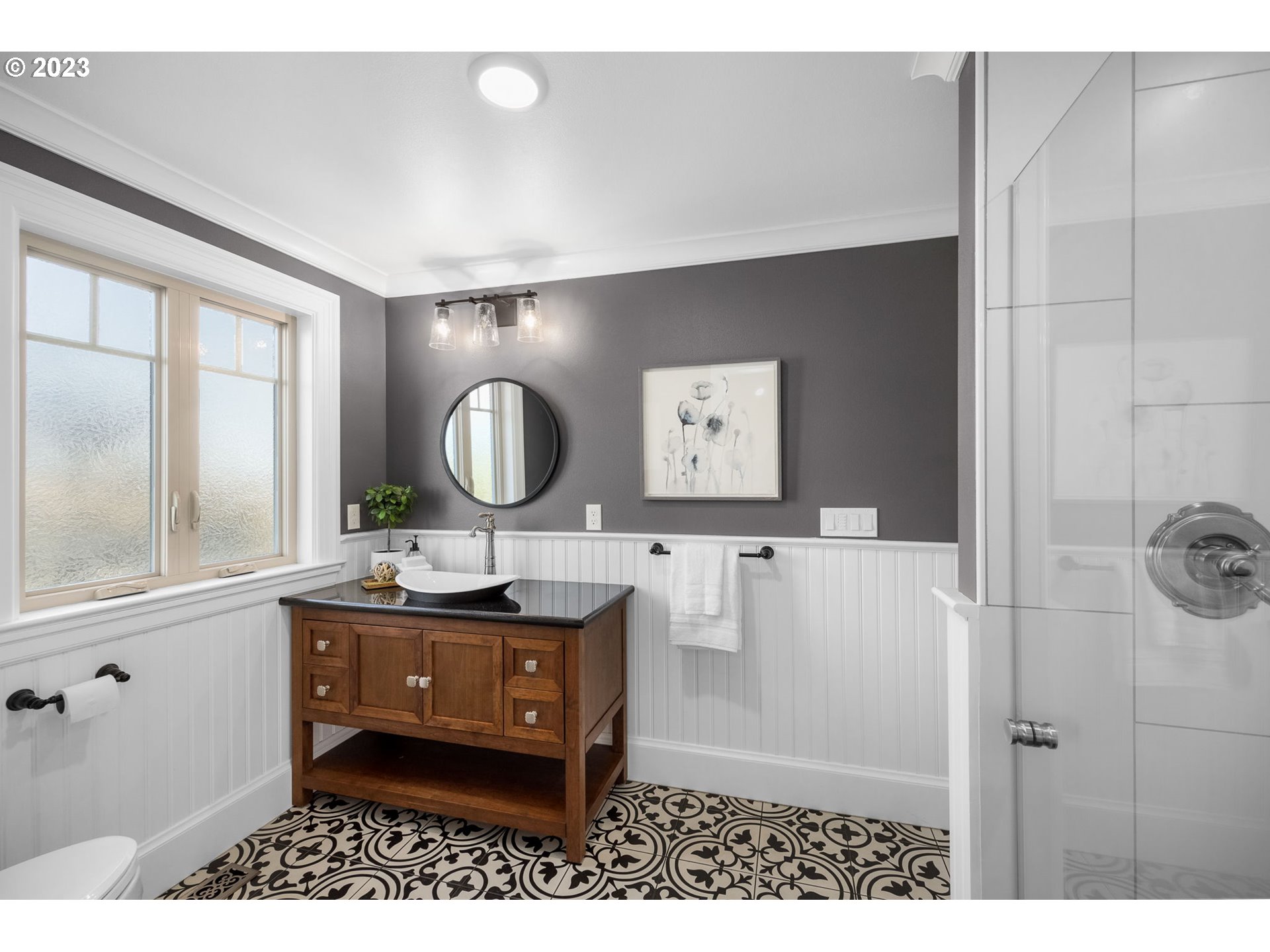 2820 Northwest Cornell Road Portland, OR 97210 - Photo 17 of 32 Bathroom