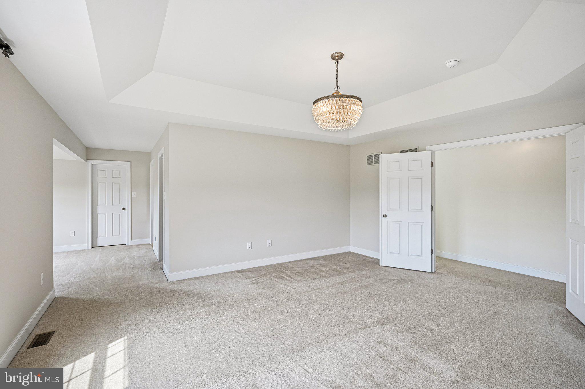 440 Elizabeth Way Hatfield, PA 19440 - Photo 26 of 60 Spacious room with elegant lighting.