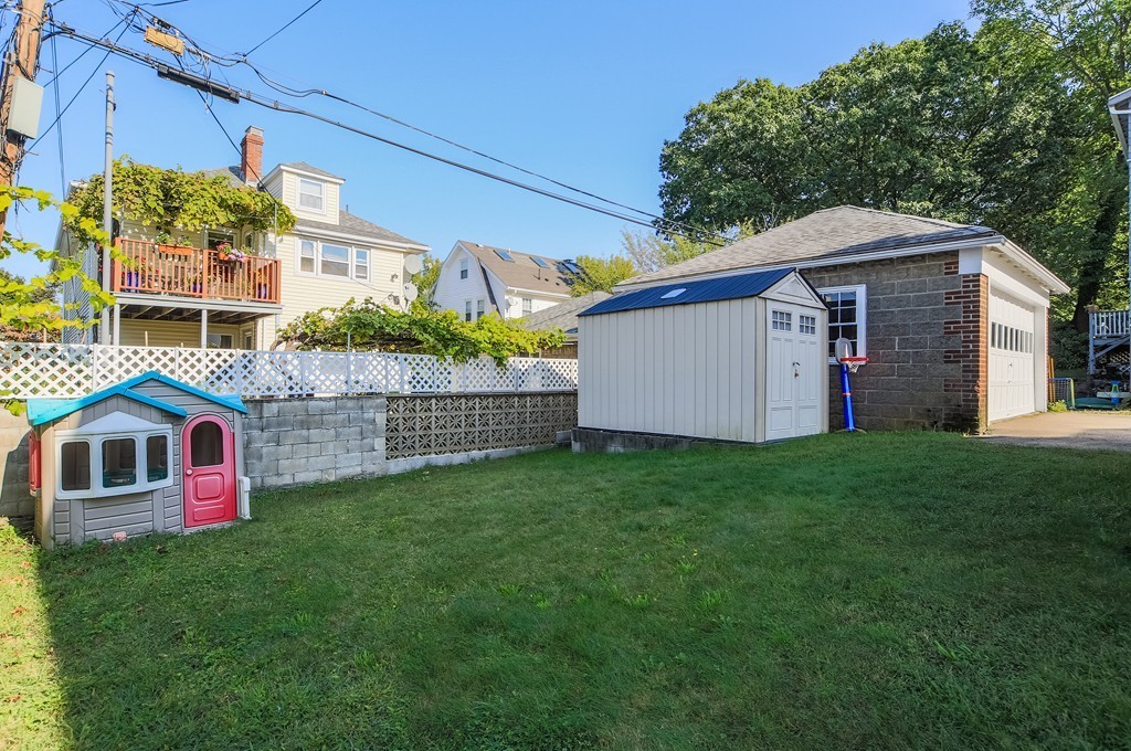 87-89 Greaton Road Boston, MA 02132 - Photo 5 of 27 Gallery Image 5