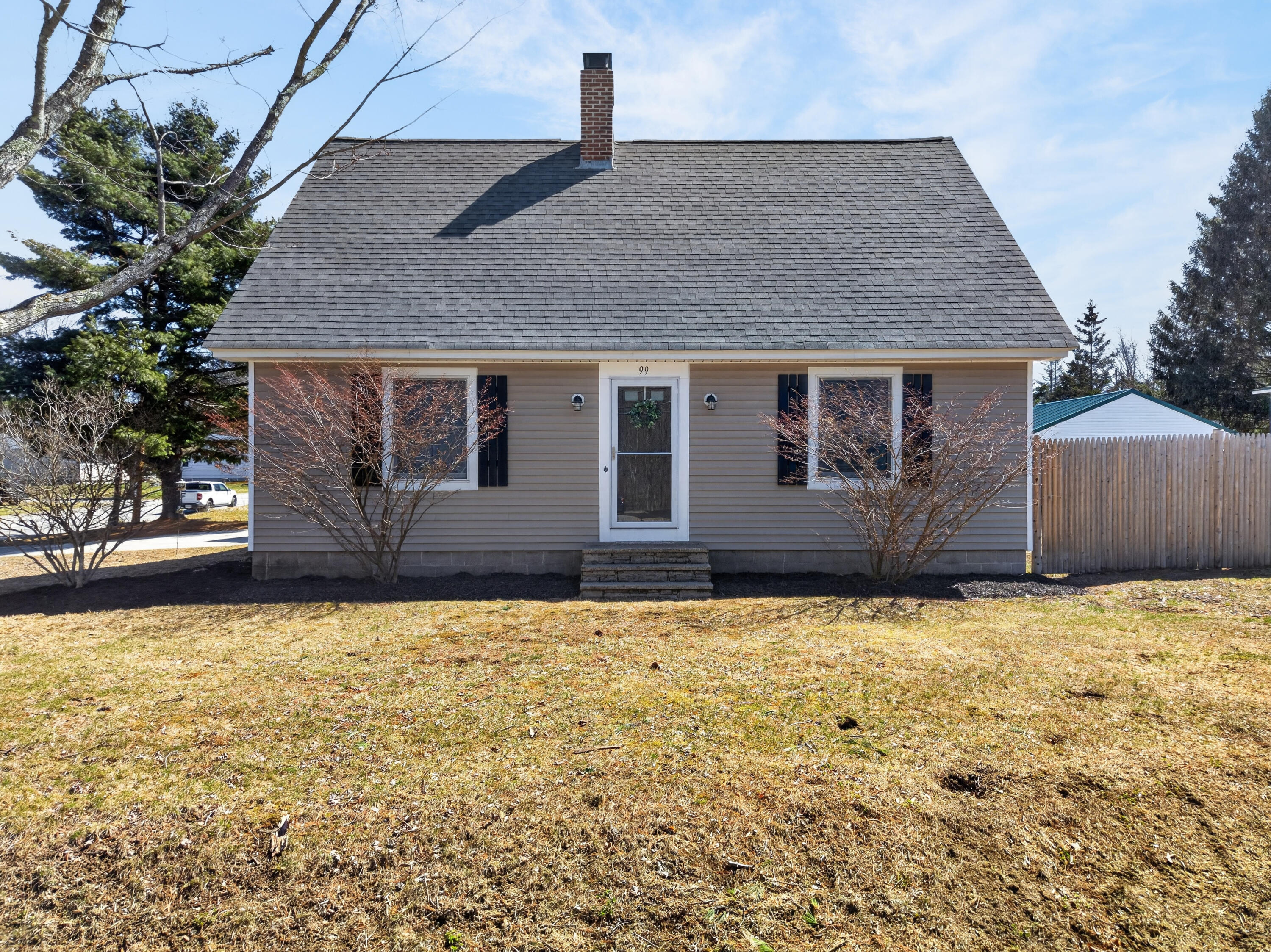 99 Main Street Lisbon, ME 04252 - Photo 4 of 62 photos_high_resolution_99_Main_St_102
