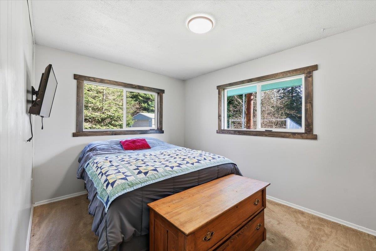 2541 Nicholson Road Elk, WA 99009 - Photo 12 of 36 Gallery Image 12
