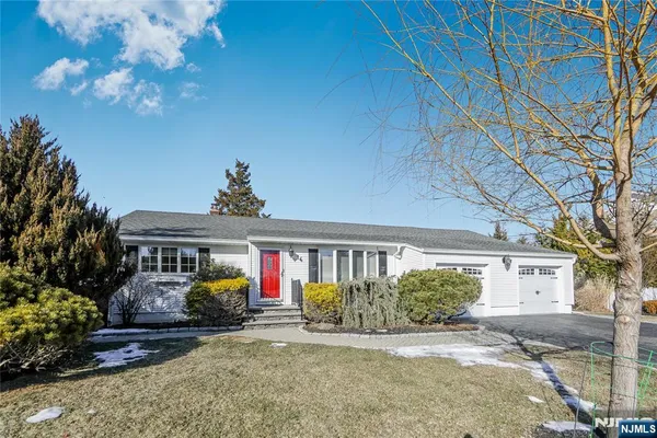 $5,850 | 16 Glen Place, Old Tappan, NJ 07675