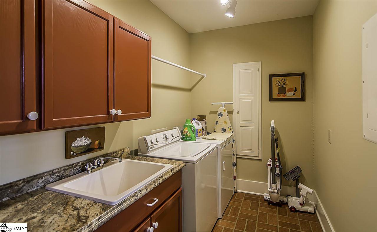 2 Heatherbrook Road Greenville, SC 29615 - Photo 17 of 31 Gallery Image 17