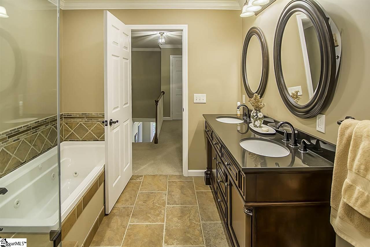 2 Heatherbrook Road Greenville, SC 29615 - Photo 22 of 31 Gallery Image 22