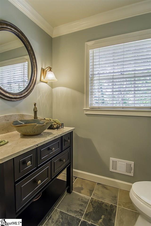 2 Heatherbrook Road Greenville, SC 29615 - Photo 7 of 31 Gallery Image 7