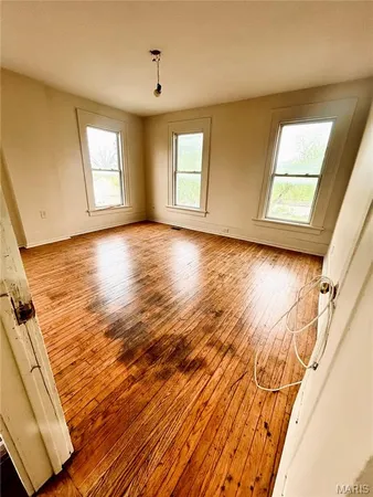 $159,900 | 703 North Carolina Street, Louisiana, MO 63353