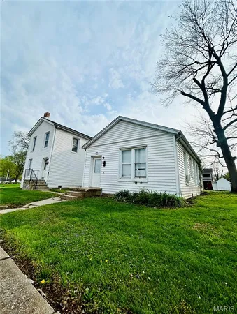 $159,900 | 703 North Carolina Street, Louisiana, MO 63353