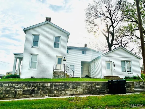 $159,900 | 703 North Carolina Street, Louisiana, MO 63353