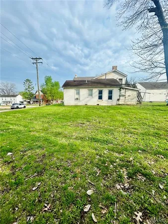 $159,900 | 703 North Carolina Street, Louisiana, MO 63353