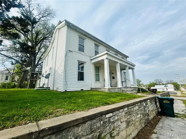 $159,900 | 703 North Carolina Street, Louisiana, MO 63353