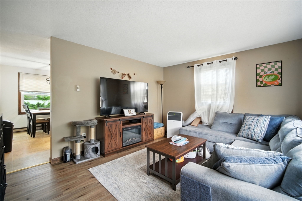 10-12 Rivest Court Chicopee, MA 01020 - Photo 15 of 33 Gallery Image 15