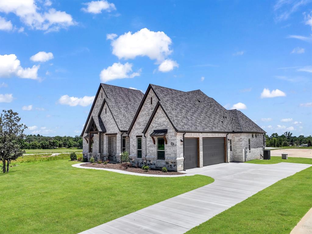 124 Desperado Way Weatherford, TX 76088 - Photo 5 of 39