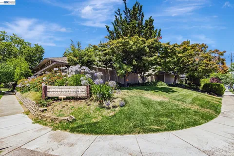 $1,199,000 | 21091 Red Fir Court, Cupertino, CA 95014