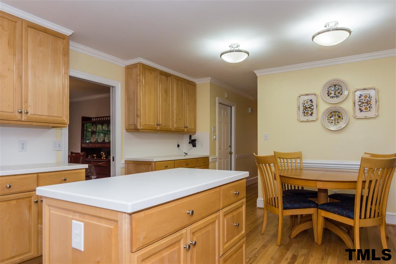 912 Queensferry Road Cary, NC 27511 - Photo 7 of 25 Gallery Image 7