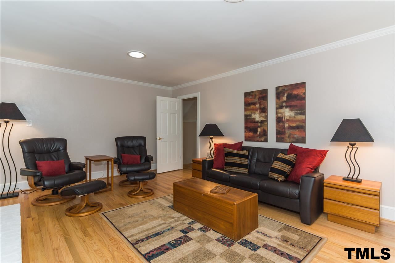 912 Queensferry Road Cary, NC 27511 - Photo 10 of 25 Gallery Image 10