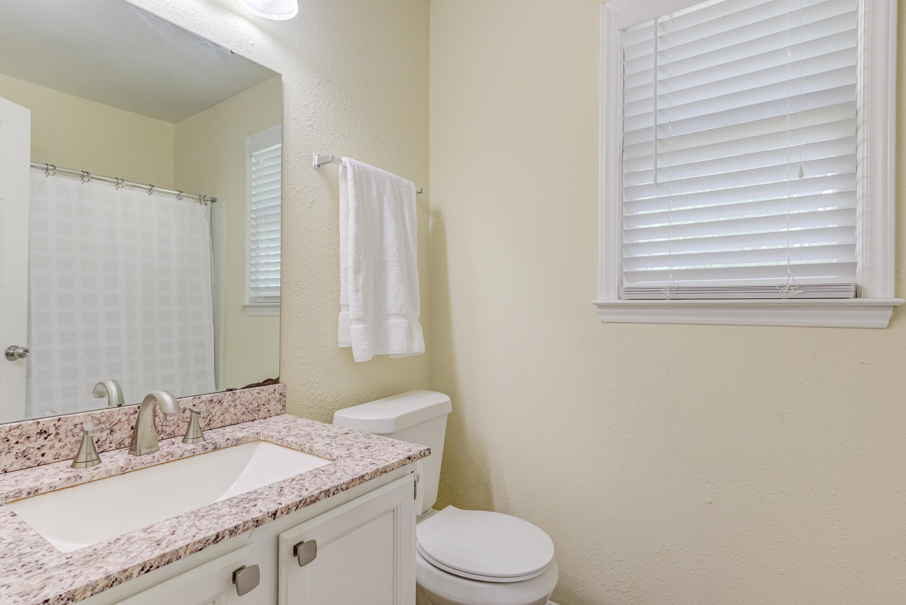 4625 Draper Road Raleigh, NC 27616 - Photo 22 of 25 Hall Bath
