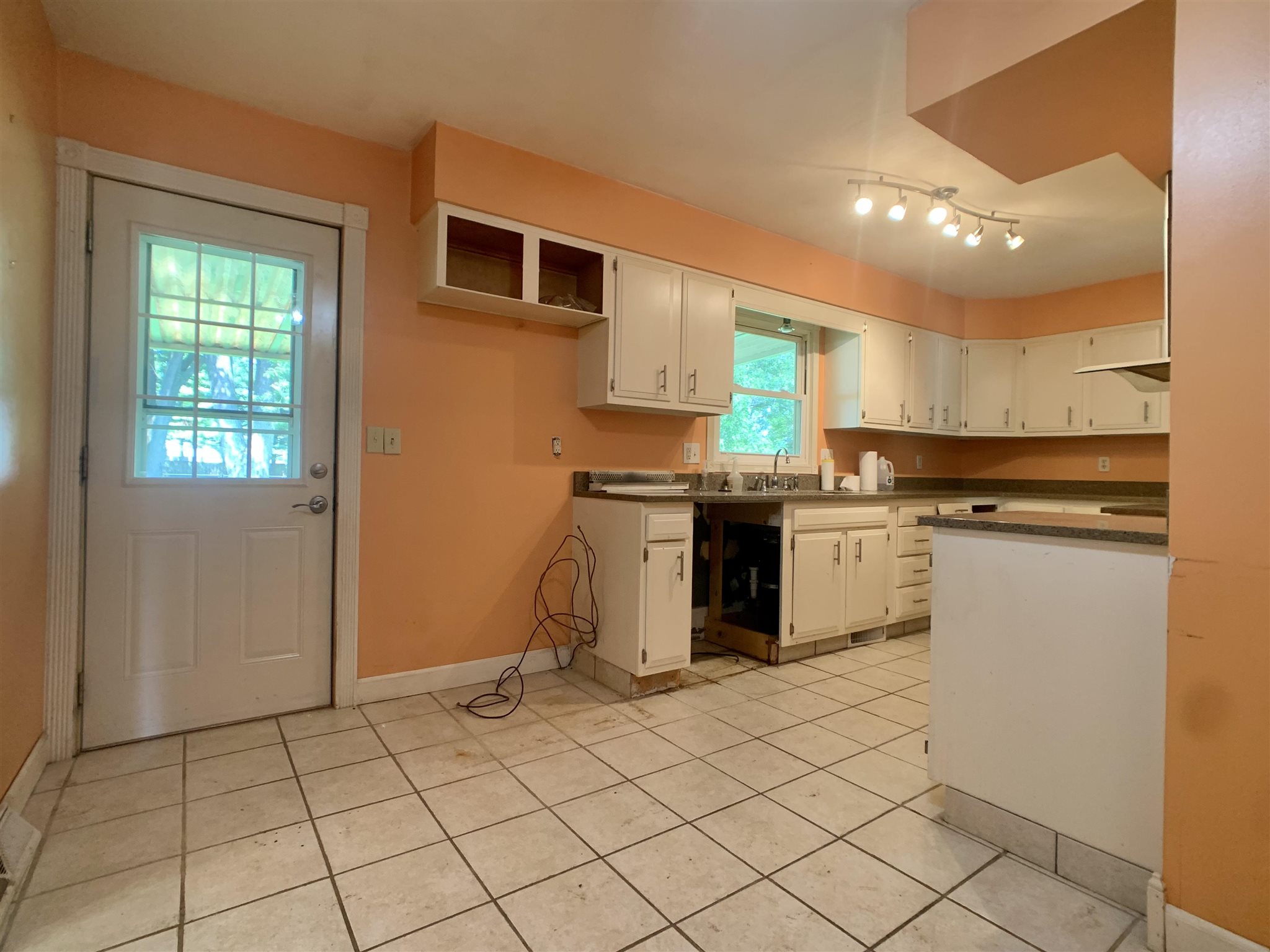 809 Roanoke Drive Springfield, IL 62702 - Photo 16 of 25 Gallery Image 16