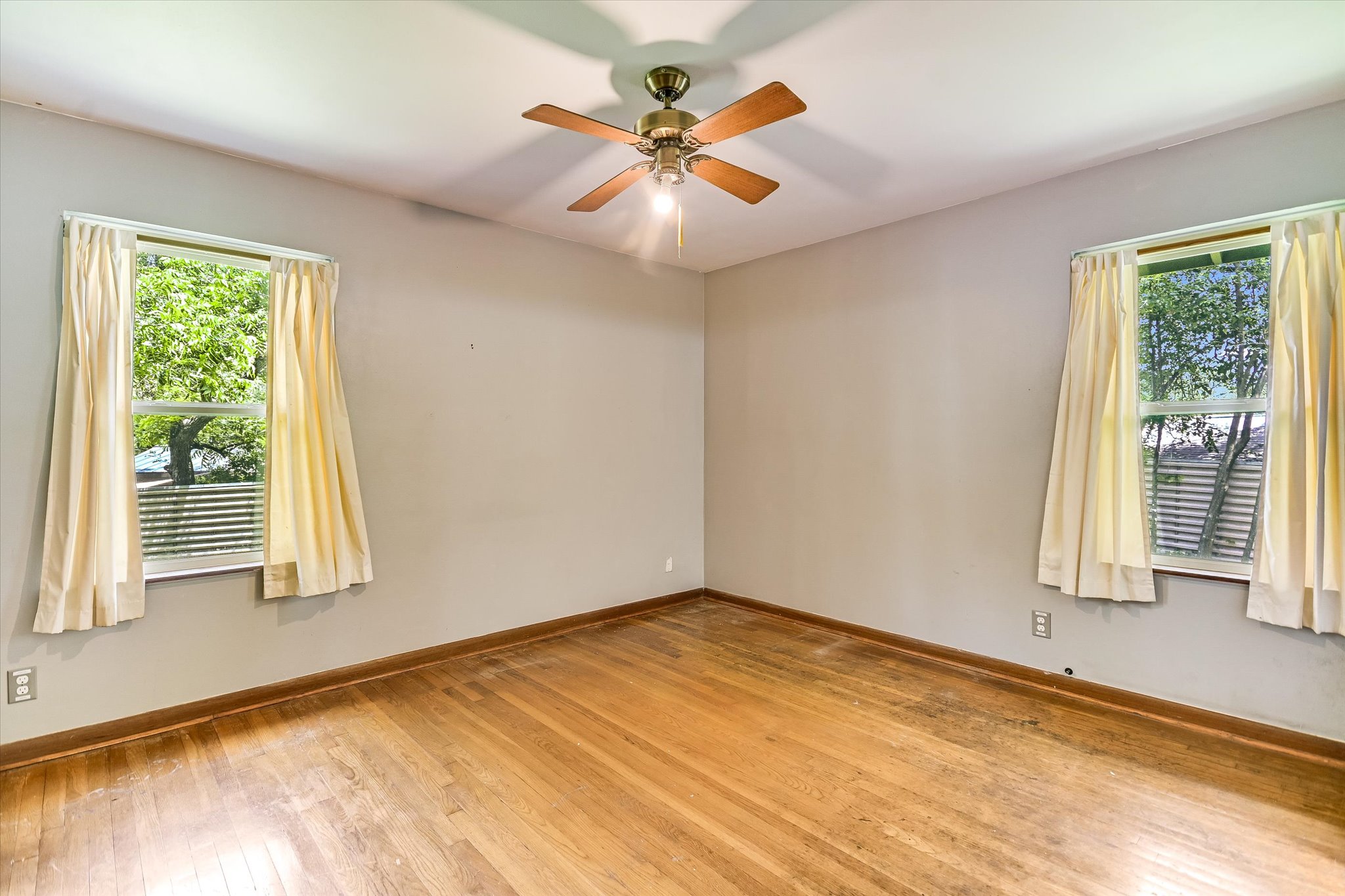 502 Sunset Circle Austin, TX 78704 - Photo 12 of 27 hardwood floors + 2 windows