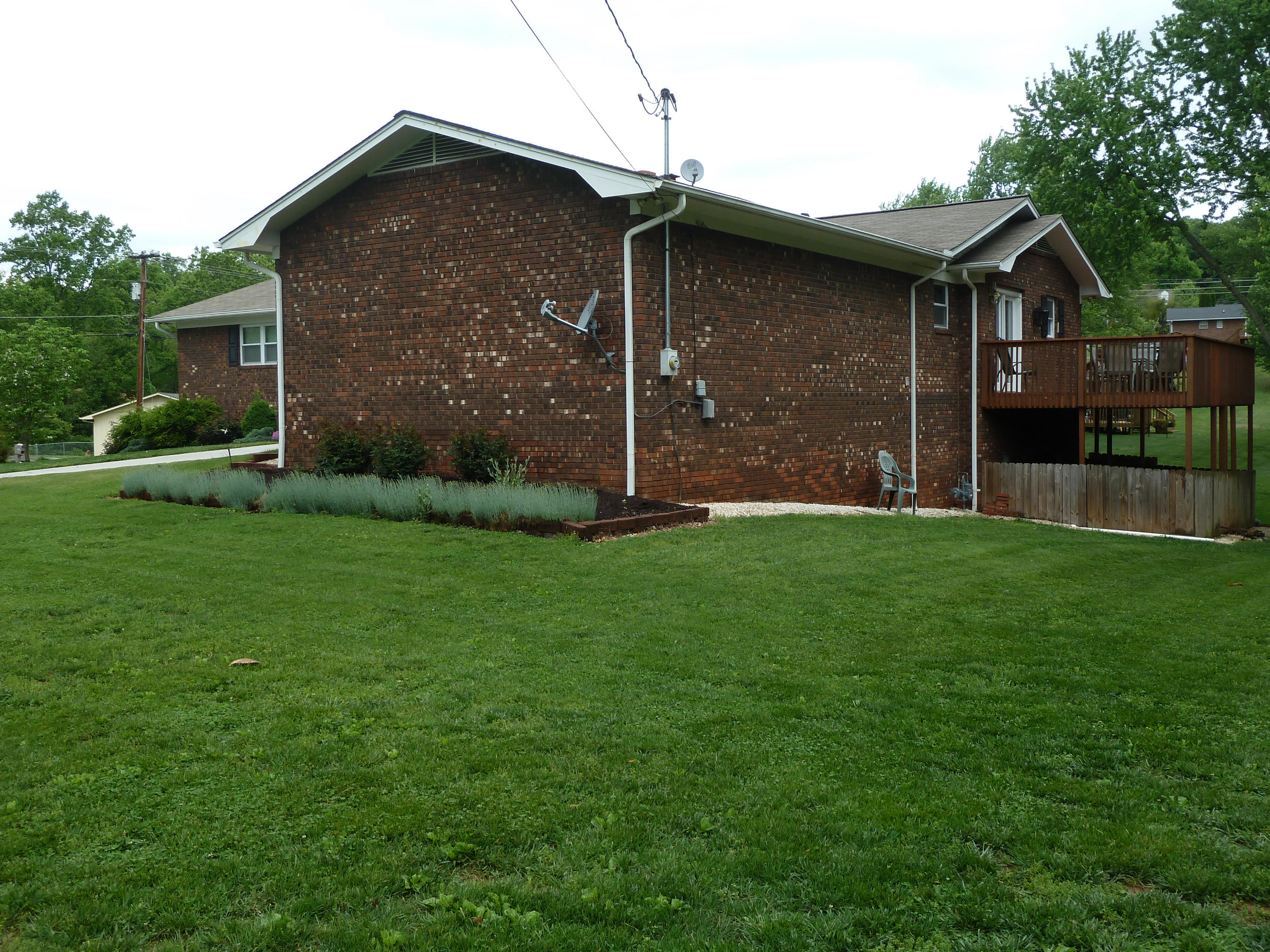 7346 Cornwall Road Knoxville, TN 37931 - Photo 25 of 26 bCornwall, 7346 P1110957 (6)