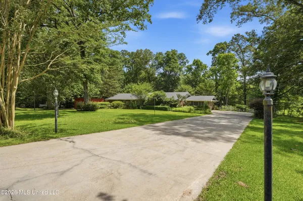 $260,000 | 3073 Highway 483, Morton, MS 39117