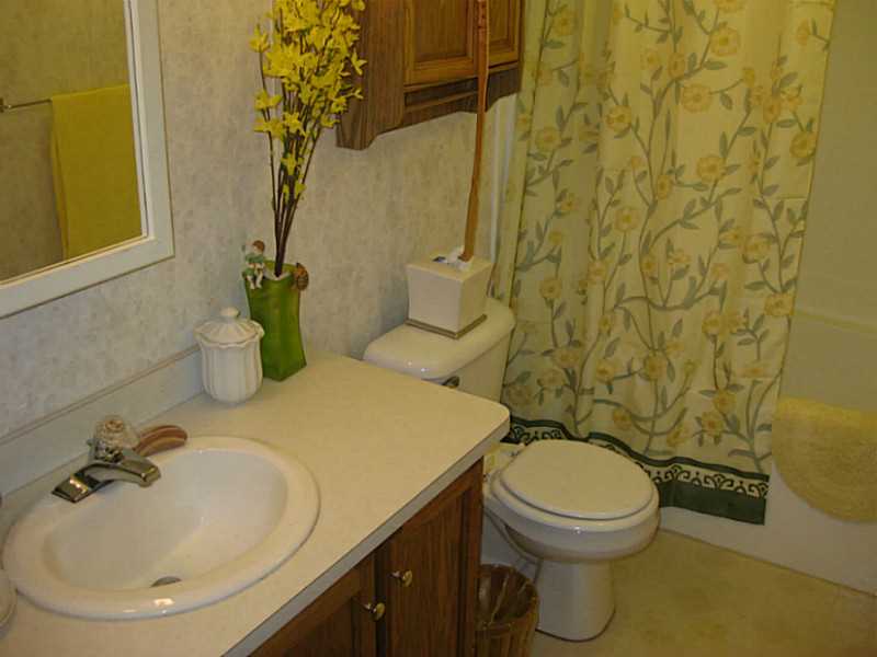 35 Lane F Coventry, RI 02816 - Photo 10 of 11 Bathroom.