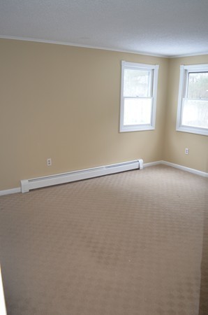 201 Sarty Road Warren, MA 01585 - Photo 8 of 13 Gallery Image 8