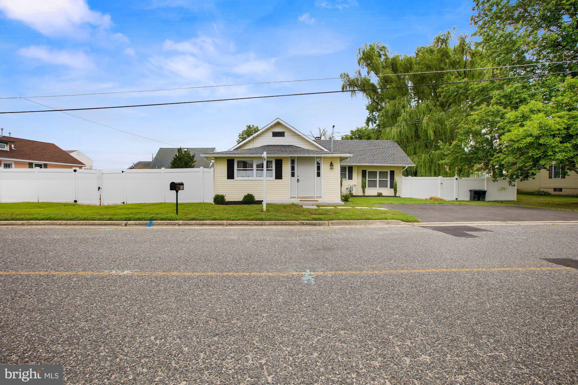 136 Rutgers Road Pennsville, NJ 08070 - Photo 3 of 34