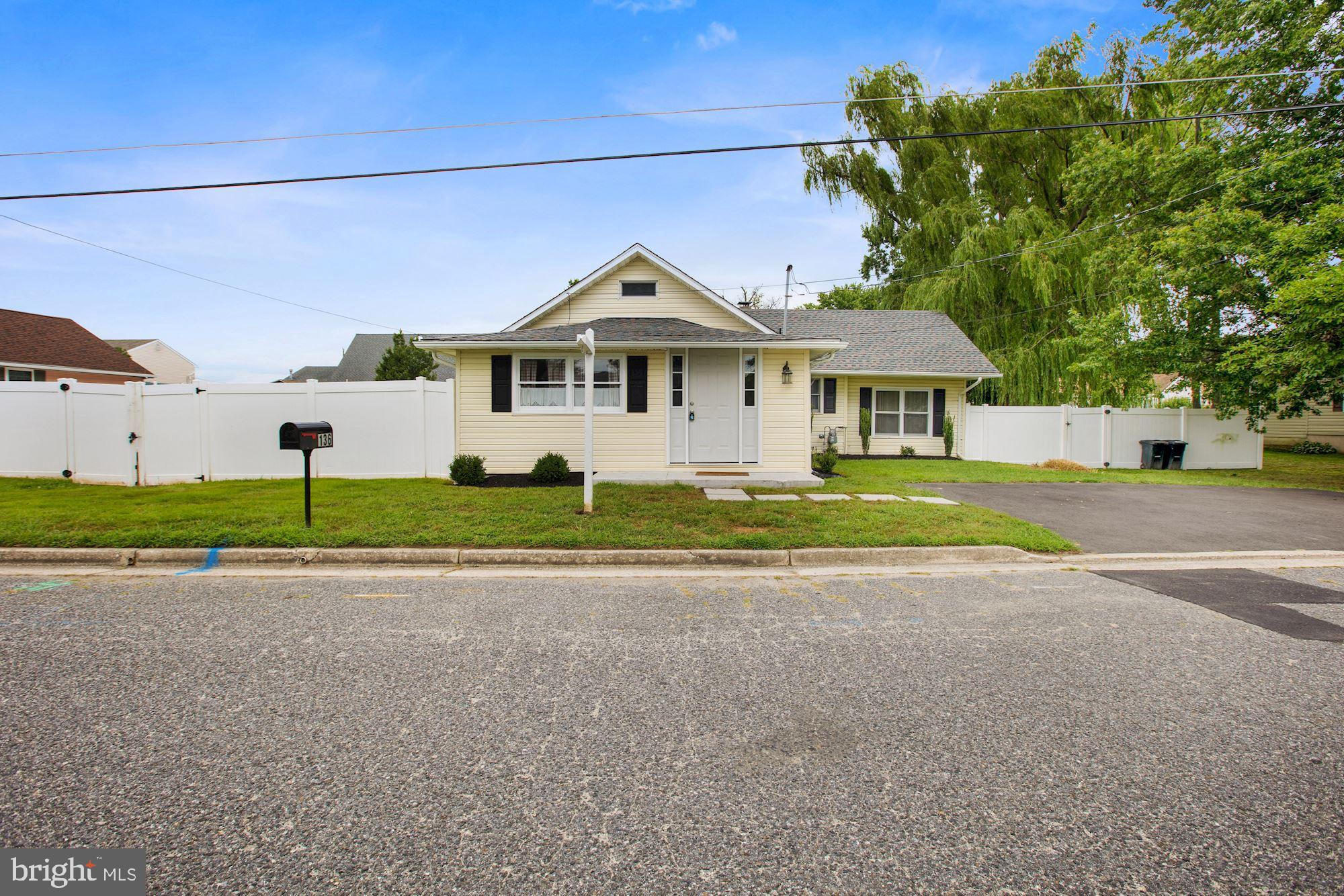 136 Rutgers Road Pennsville, NJ 08070 - Photo 4 of 34