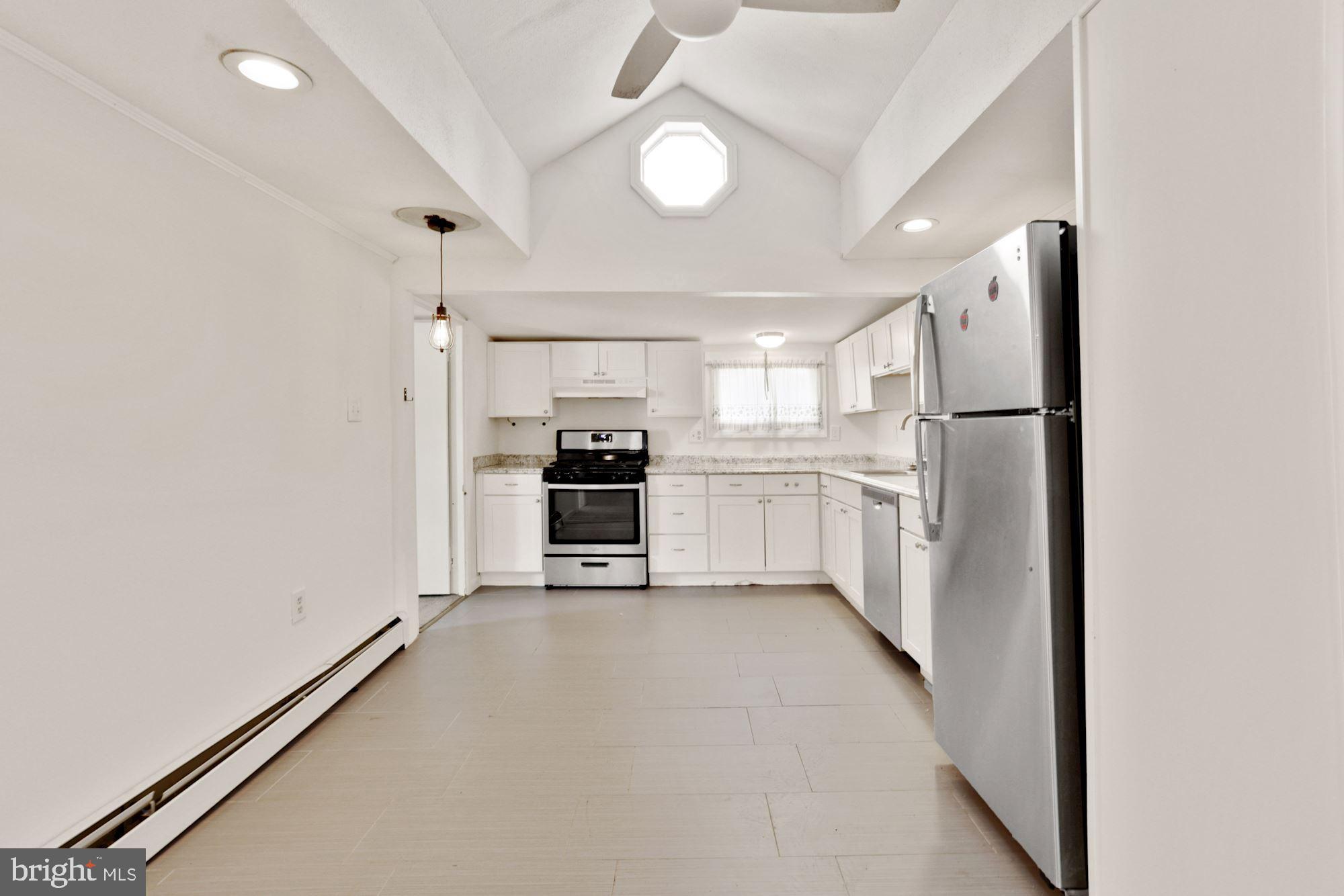 136 Rutgers Road Pennsville, NJ 08070 - Photo 9 of 34